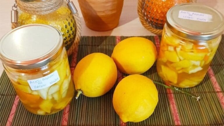 Scopri di più sull'articolo DETERGENTE AGLI AGRUMI PER BAGNO E LEGNO