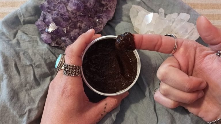 Scopri di più sull'articolo SCRUB CAFFE’ E CANNELLA IN GEL