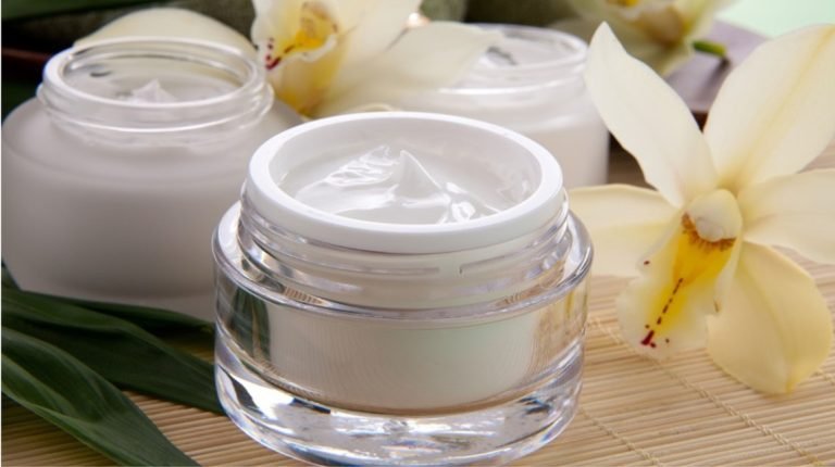 Scopri di più sull'articolo EMULSIONANTI: PROPRIETÀ E USI IN COSMETICA NATURALE