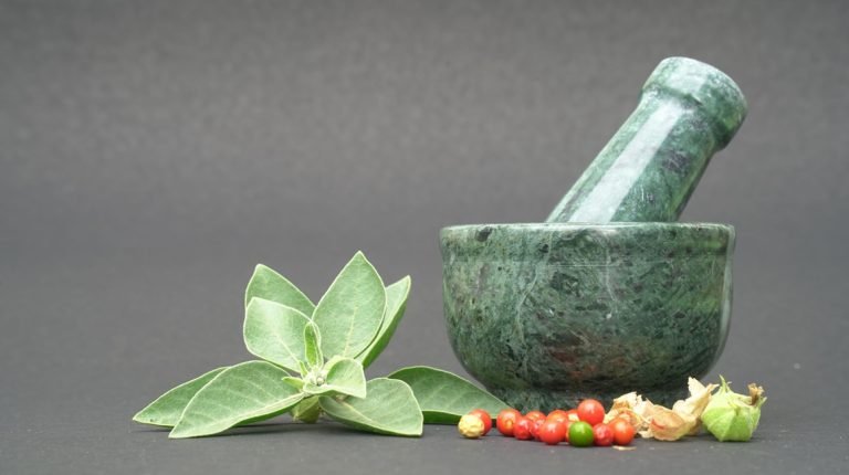 Scopri di più sull'articolo DIGESTIONE: CONSIGLI AYURVEDICI PER MIGLIORARLA