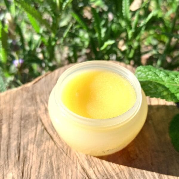 VICKS VAPORUB NATURALE: UNGUENTO BALSAMICO FAI DA TE